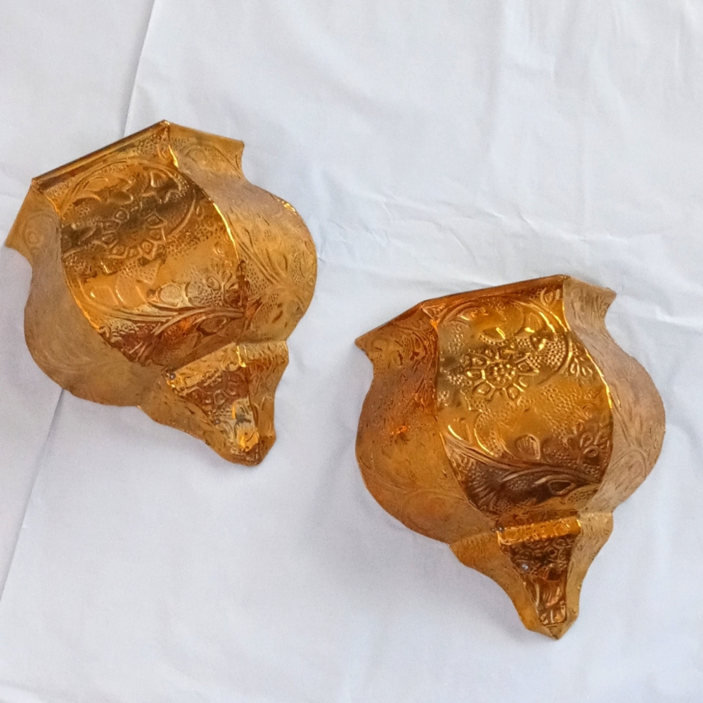 Decorative Vintage Brass Wall Pockets Light Weight Wall Decor Embossed Design